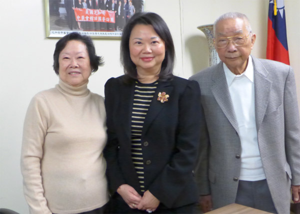 芝城中华会馆: 首位女主席高票当选
